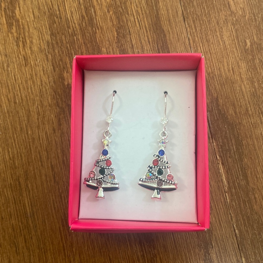 Women’s Christmas tree earrings